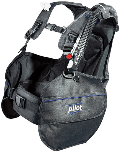 CHALECOPILOTSCUBAPROBC22